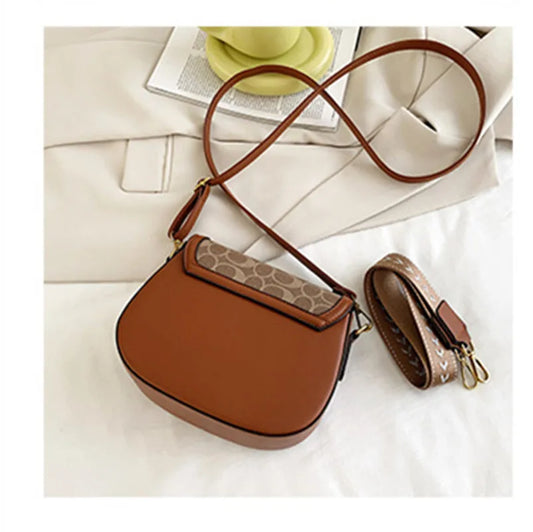 Elegant Women's Saddle Handbag